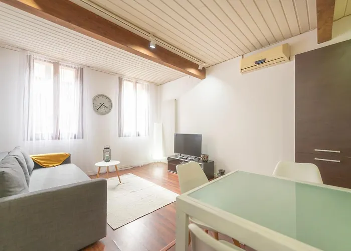 Ca D\'Oro Central Suite